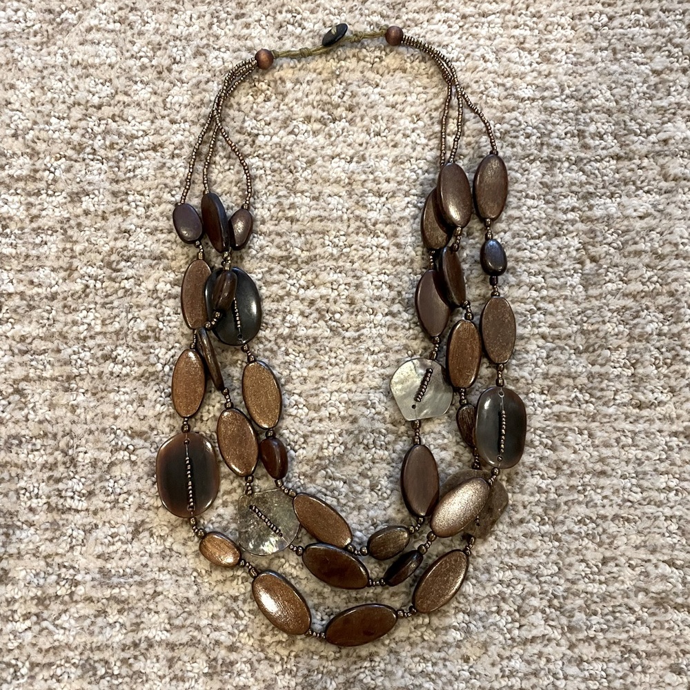 Wooden round decor necklace